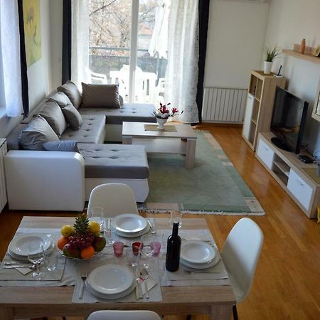 Apartment Marlena Загреб Екстериор снимка